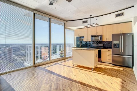 Condominio en venta en Orlando, Florida, 1 dormitorio, 67.82 m2 № 513599 - foto 14