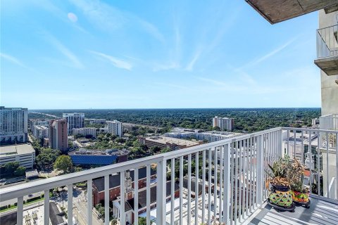 Condominio en venta en Orlando, Florida, 1 dormitorio, 67.82 m2 № 513599 - foto 28
