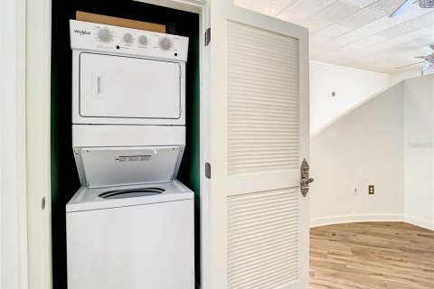 Condominio en venta en Orlando, Florida, 1 dormitorio, 67.82 m2 № 513599 - foto 20