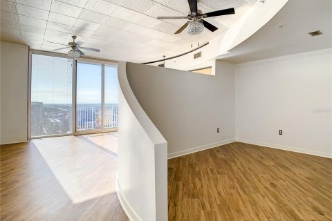 Condominio en venta en Orlando, Florida, 1 dormitorio, 67.82 m2 № 513599 - foto 9