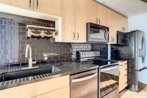 Condominio en venta en Orlando, Florida, 1 dormitorio, 67.82 m2 № 513599 - foto 12