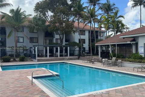 Condo in Coral Springs, Florida, 2 bedrooms  № 2047735 - photo 29