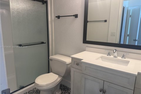 Condo in Coral Springs, Florida, 2 bedrooms  № 2047735 - photo 16