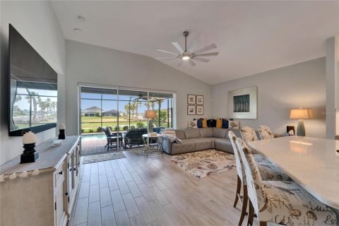 House in Palmetto, Florida 3 bedrooms, 188.5 sq.m. № 1765798 - photo 22