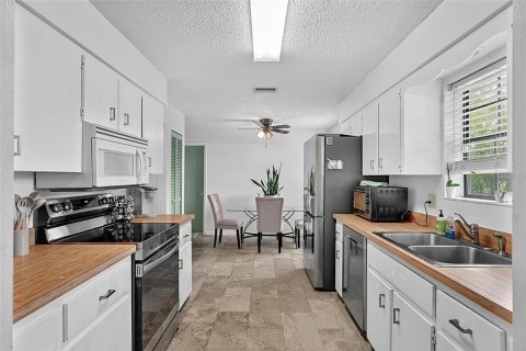 Villa ou maison à vendre à Ormond Beach, Floride: 3 chambres, 169.27 m2 № 2223384 - photo 18