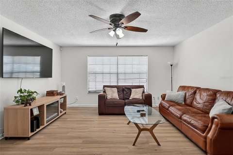 Villa ou maison à vendre à Ormond Beach, Floride: 3 chambres, 169.27 m2 № 2223384 - photo 15