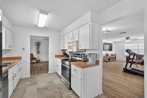 Villa ou maison à vendre à Ormond Beach, Floride: 3 chambres, 169.27 m2 № 2223384 - photo 17