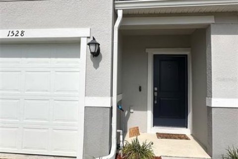 Townhouse in Davenport, Florida 3 bedrooms, 133.31 sq.m. № 1824554 - photo 1