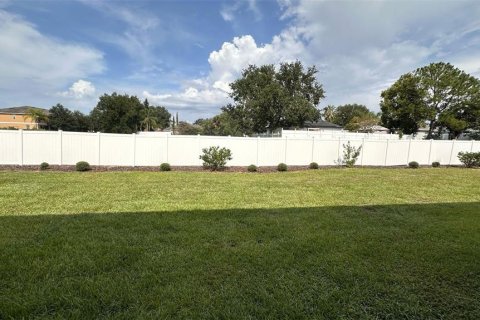 Townhouse in Davenport, Florida 3 bedrooms, 133.31 sq.m. № 1824554 - photo 24