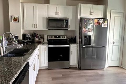 Townhouse in Davenport, Florida 3 bedrooms, 133.31 sq.m. № 1824554 - photo 5