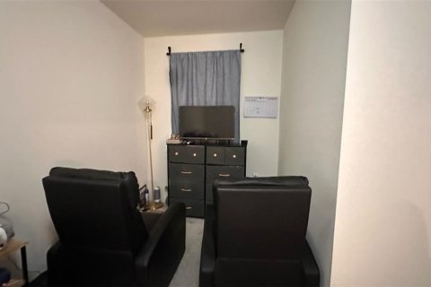 Townhouse in Davenport, Florida 3 bedrooms, 133.31 sq.m. № 1824554 - photo 15