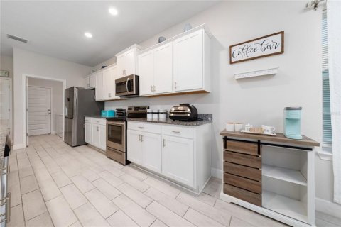 Casa en venta en Dade City, Florida, 4 dormitorios, 223.43 m2 № 1917036 - foto 12