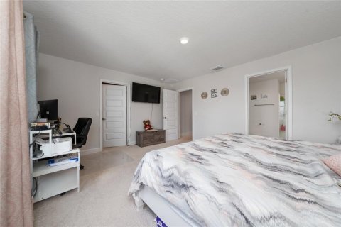 Casa en venta en Dade City, Florida, 4 dormitorios, 223.43 m2 № 1917036 - foto 25