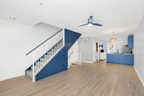 Adosado en alquiler en Orlando, Florida, 2 dormitorios, 127.83 m2 № 1824887 - foto 2