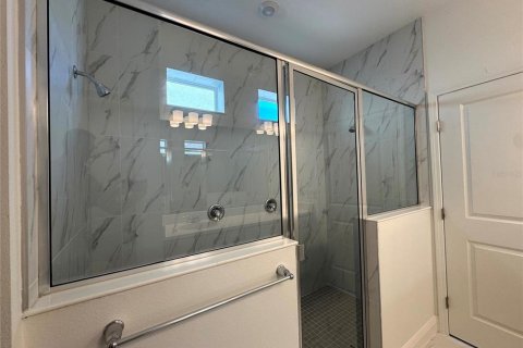 Снять в аренду виллу или дом в Миннеола, Флорида 9 комнат, 195.09м2, № 1899475 - фото 14