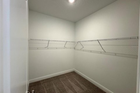 Снять в аренду виллу или дом в Миннеола, Флорида 9 комнат, 195.09м2, № 1899475 - фото 15