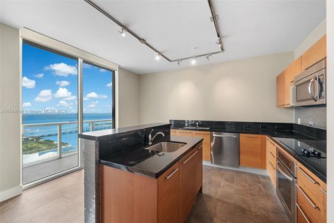 Condo in Miami, Florida, 5 bedrooms  № 1860118 - photo 6
