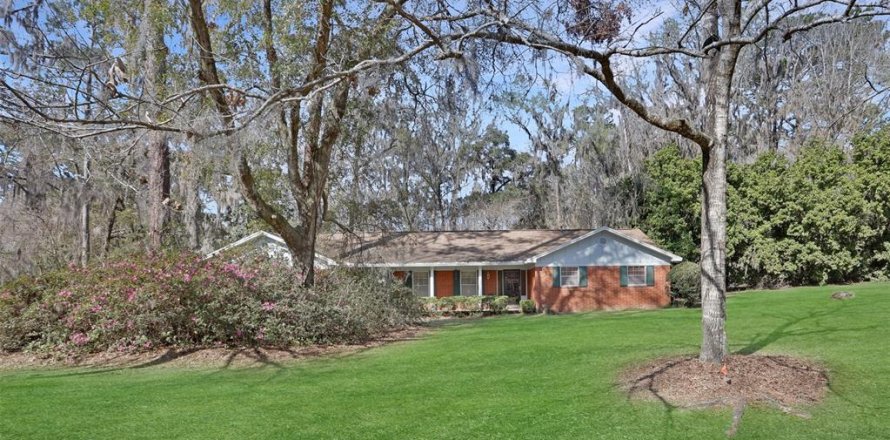 Casa en Gainesville, Florida 3 dormitorios, 270.81 m2 № 1547248
