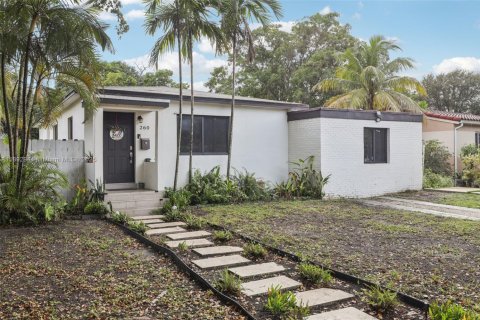 Casa en venta en North Miami, Florida, 3 dormitorios, 121.14 m2 № 1945637 - foto 2