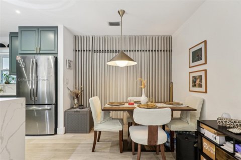 Casa en venta en North Miami, Florida, 3 dormitorios, 121.14 m2 № 1945637 - foto 11