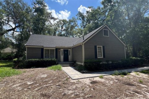 House in Gainesville, Florida 3 bedrooms, 137.31 sq.m. № 2109442 - photo 4