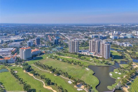 Condominio en venta en Aventura, Florida, 3 dormitorios, 232.26 m2 № 1889942 - foto 4
