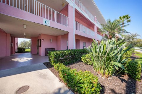 Copropriété à vendre à Punta Gorda, Floride: 2 chambres, 85.84 m2 № 2233785 - photo 18