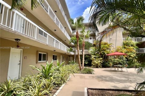 Copropriété à louer à Miami, Floride: 2 chambres, 74.69 m2 № 2145805 - photo 14