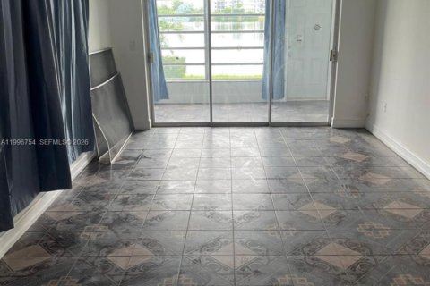 Кондоминиум с 3 спальнями в Майами, Флорида № 2058712