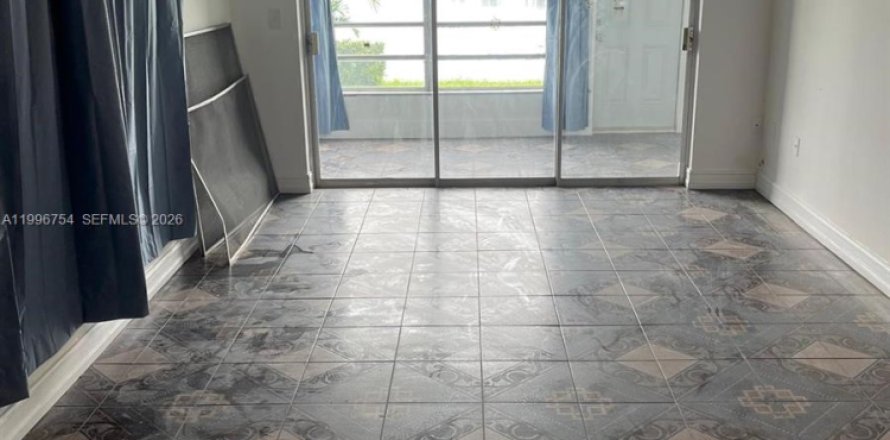 Кондоминиум с 3 спальнями в Майами, Флорида № 2058712