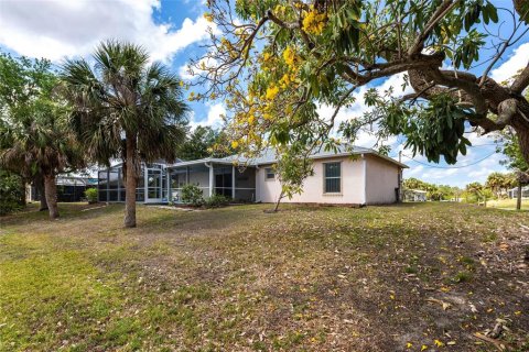 Villa ou maison à vendre à Punta Gorda, Floride: 3 chambres, 96.62 m2 № 1618571 - photo 30