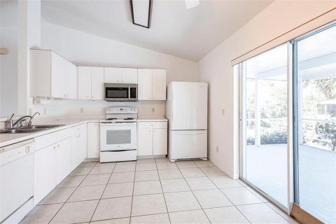 Villa ou maison à vendre à Punta Gorda, Floride: 3 chambres, 96.62 m2 № 1618571 - photo 11