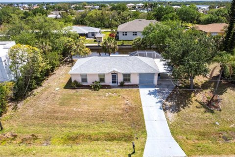 Villa ou maison à vendre à Punta Gorda, Floride: 3 chambres, 96.62 m2 № 1618571 - photo 4