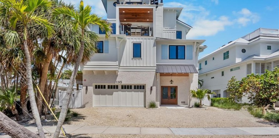 Casa en Sarasota, Florida 8 dormitorios, 406.91 m2 № 1784907