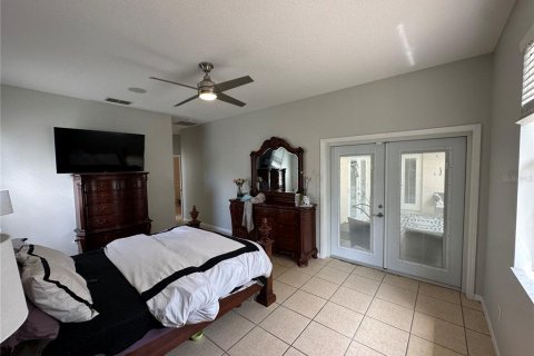 House in Leesburg, Florida 4 bedrooms, 191.66 sq.m. № 1899530 - photo 10