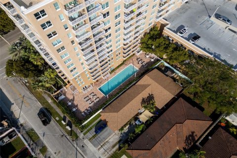 Condominio en venta en Miami, Florida, 2 dormitorios, 99.59 m2 № 1707583 - foto 28
