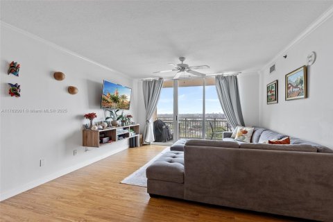 Condominio en venta en Miami, Florida, 2 dormitorios, 99.59 m2 № 1707583 - foto 6