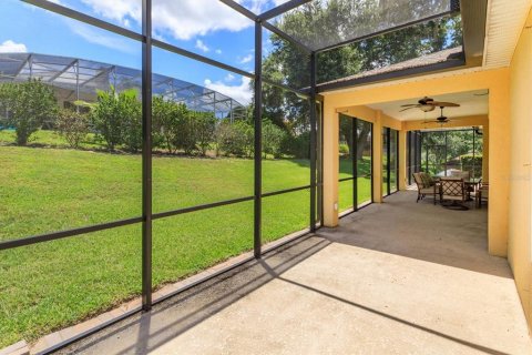 Villa ou maison à vendre à Clermont, Floride: 4 chambres, 224.27 m2 № 2220400 - photo 16