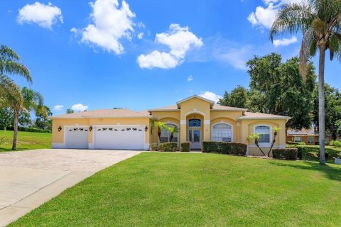 Casa en Clermont, Florida 4 dormitorios, 224.27 m2 № 2220400