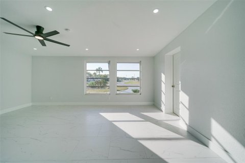Casa en venta en Port Charlotte, Florida, 3 dormitorios, 176.14 m2 № 2109502 - foto 7