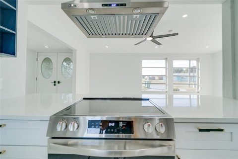 Casa en venta en Port Charlotte, Florida, 3 dormitorios, 176.14 m2 № 2109502 - foto 13