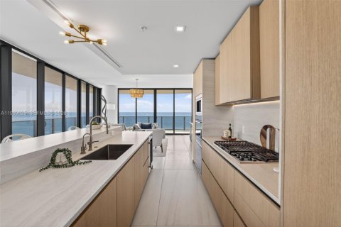 Copropriété à louer à Pompano Beach, Floride: 4 chambres, 240.62 m2 № 2030361 - photo 2