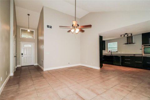 House in Longwood, Florida 3 bedrooms, 152.73 sq.m. № 1825034 - photo 3