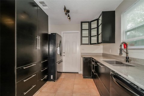 House in Longwood, Florida 3 bedrooms, 152.73 sq.m. № 1825034 - photo 8