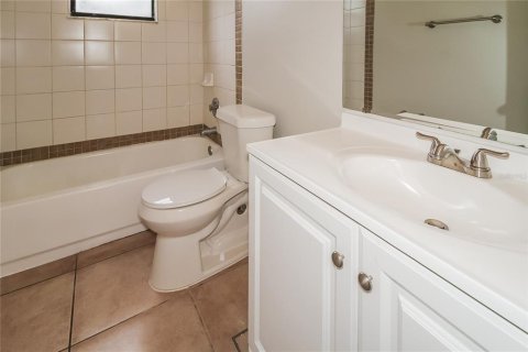 House in Longwood, Florida 3 bedrooms, 152.73 sq.m. № 1825034 - photo 14