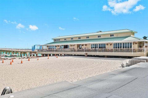 Condo in Sunny Isles Beach, Florida, 2 bedrooms № 2185824 - photo 29