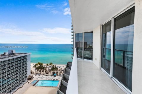 Condo in Sunny Isles Beach, Florida, 2 bedrooms № 2185824
