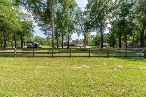 House in Ocala, Florida 6 bedrooms, 281.22 sq.m. № 1542162 - photo 3
