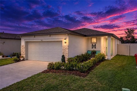 Casa en Plant City, Florida 4 dormitorios, 149.11 m2 № 2422785