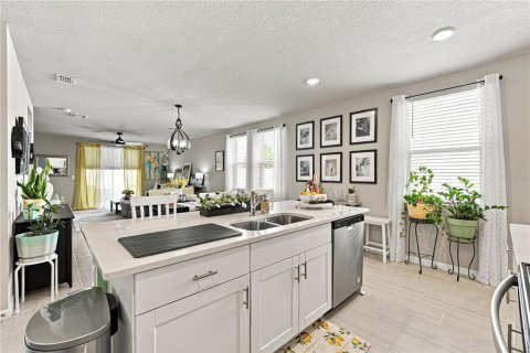 Casa en venta en Plant City, Florida, 4 dormitorios, 149.11 m2 № 2422785 - foto 9